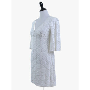 Trina Turk Size 6 Bell Sleeve Mini Dress V Neck Eyelet Lace Ivory
